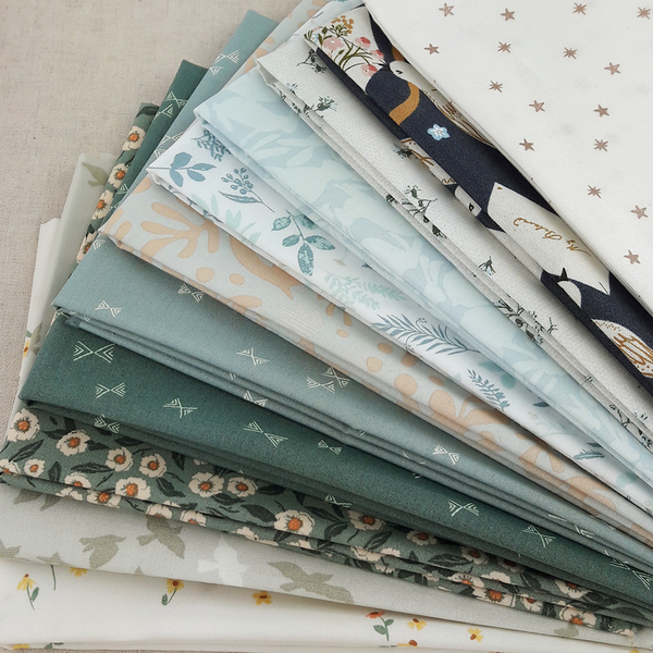 Art Gallery Fabrics ~ Fiordalisi di Venere