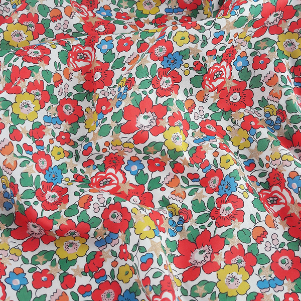 Liberty Fabrics ~ Betsy Star B White