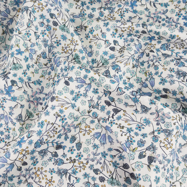 Liberty Fabrics ~ Donna Leigh X Pale Blue