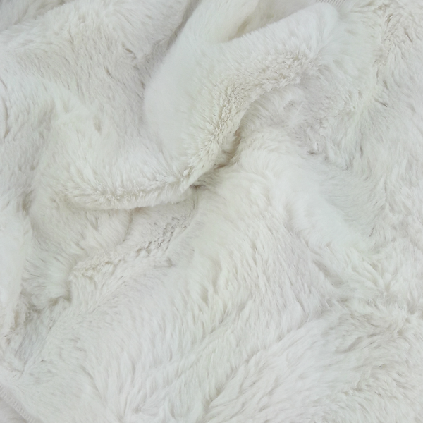 Shannon ~ Luxe Cuddle Hide - Ivory