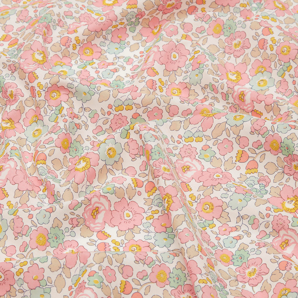 Liberty Fabrics ~ Betsy Q Light Pink